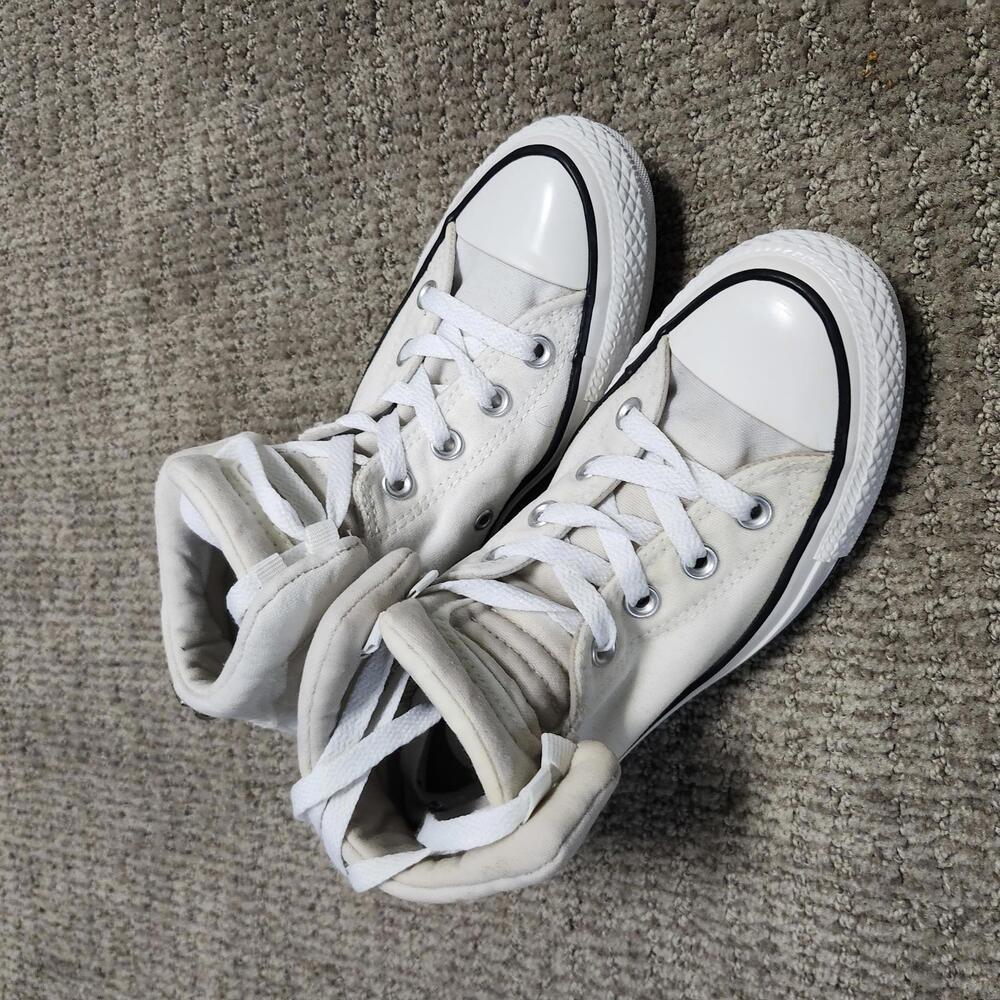 Converse All Star Sneaker White High Top Women’s Size 6